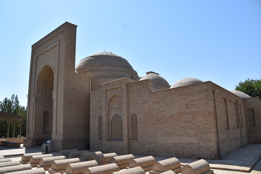 Al Hakim at Termizi Mausoleum