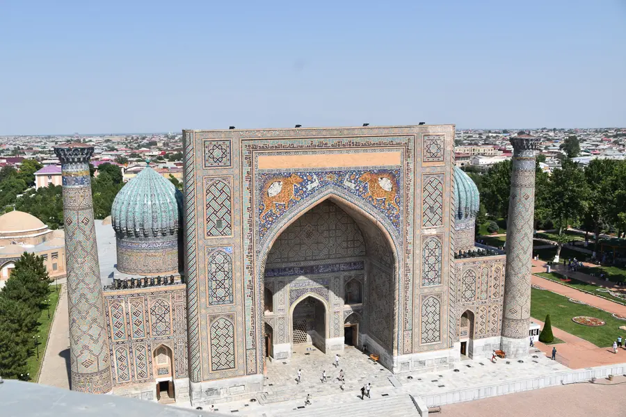 Places to See in Samarkand - Sherdor Madrassa