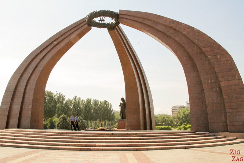 Victory Square, Bishkek