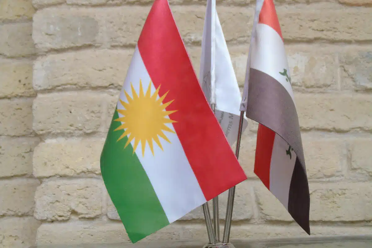 Iraqi and Kurdistani Flags
